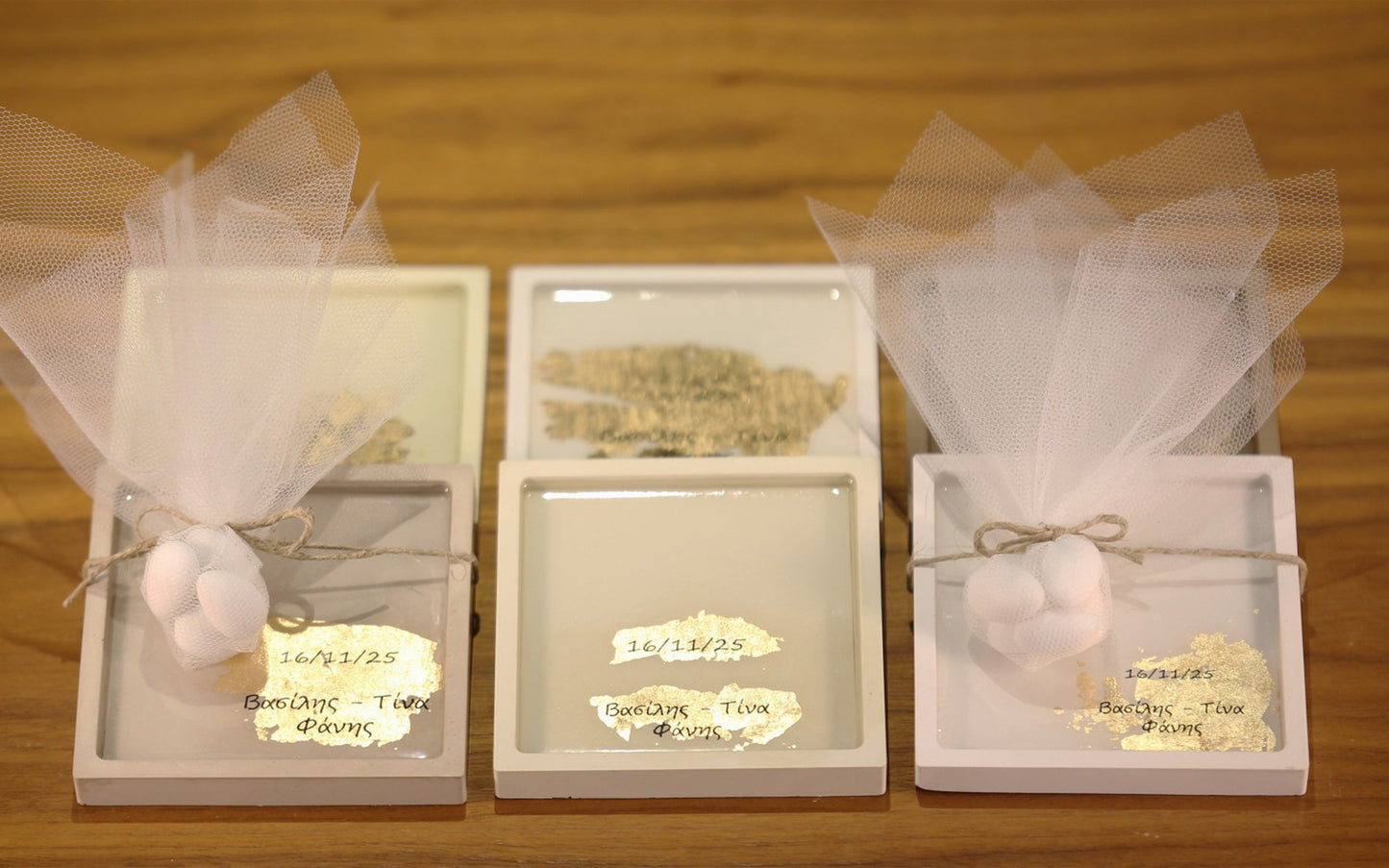 Τετράγωνο δισκάκι με φύλλα χρυσού και αφιέρωση (Χρώμα: Sunny Lime)